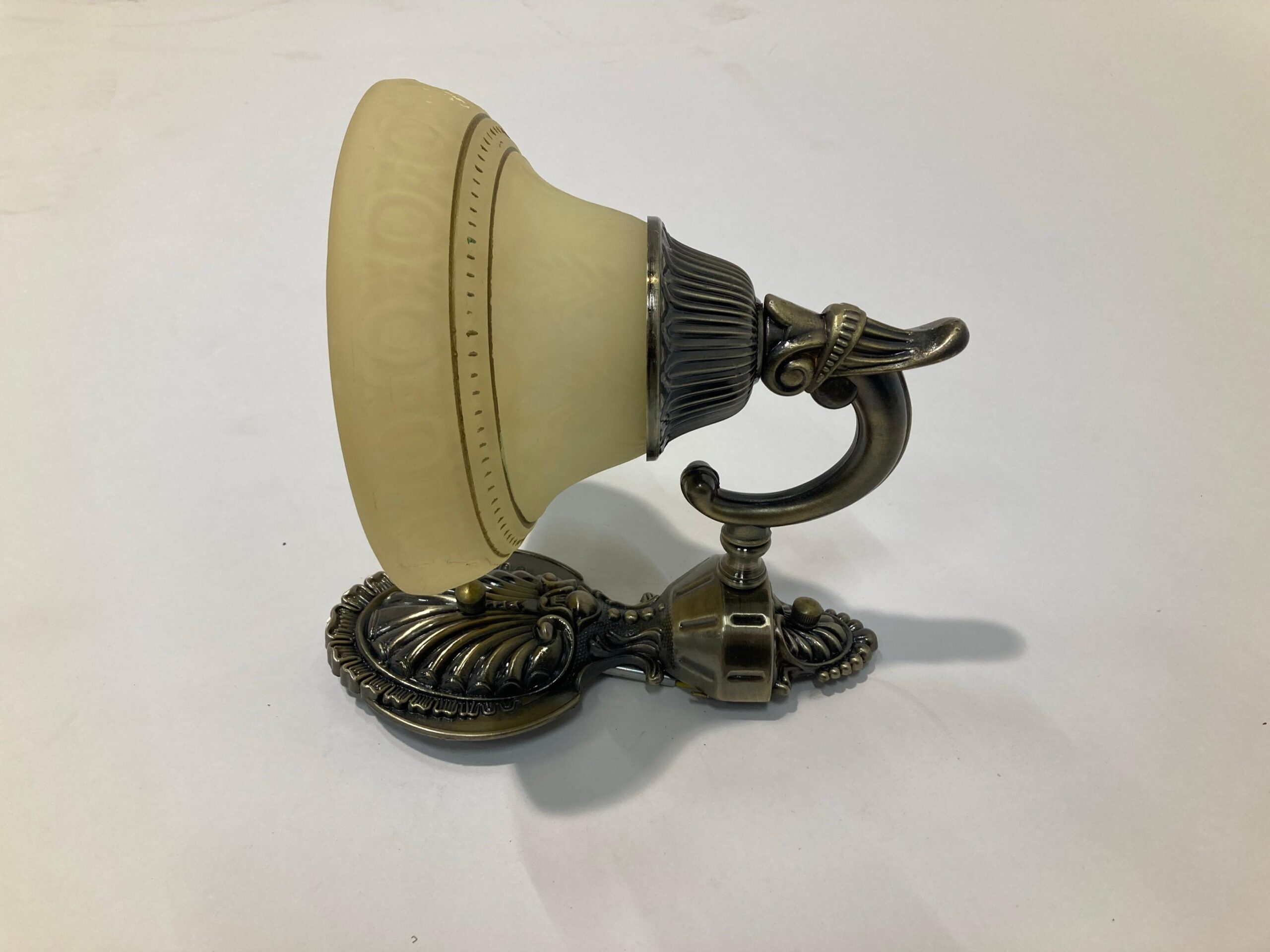 Wall light Romanian II USED