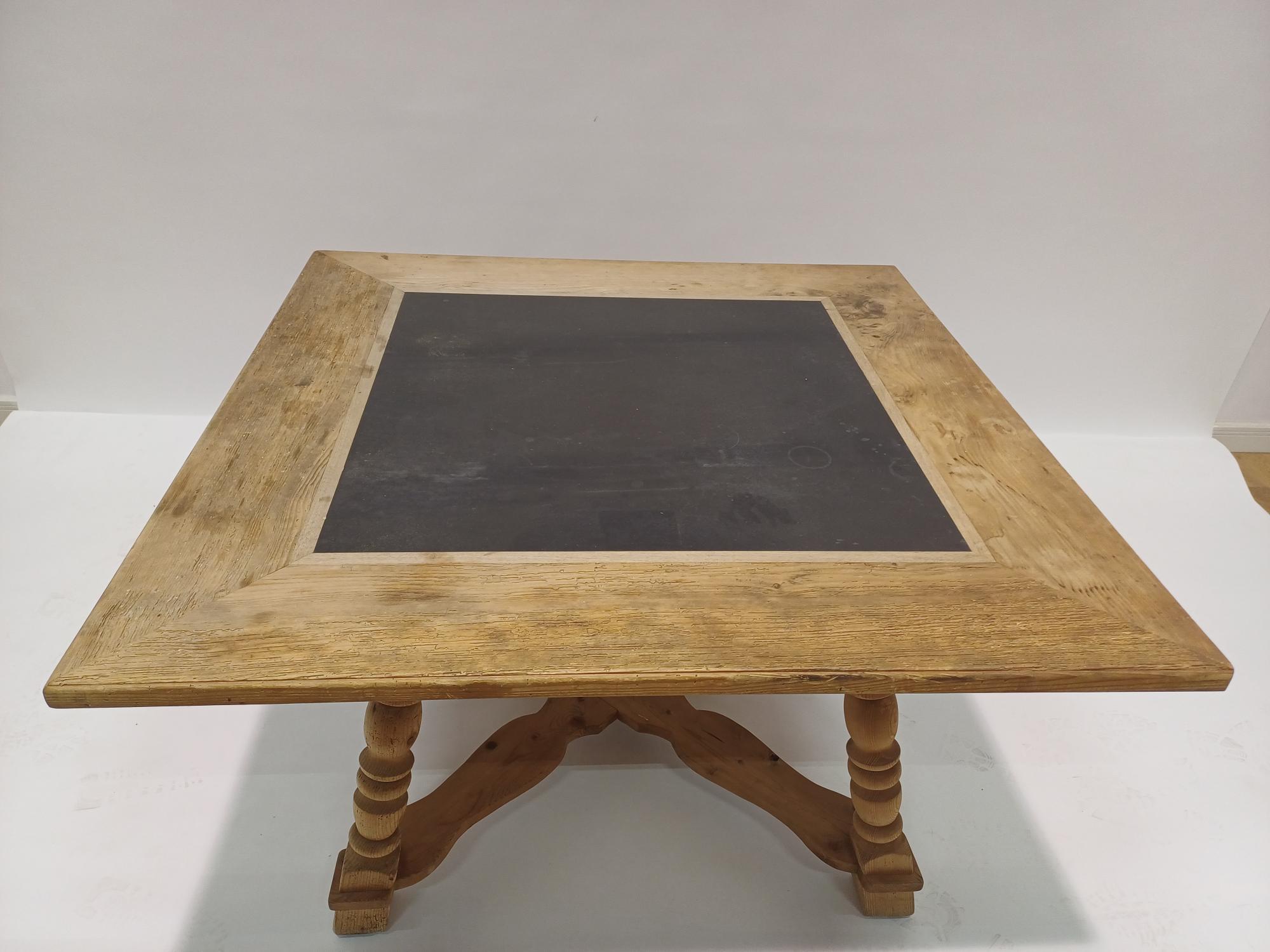 PRIVAT: Dining table ST. MORITZ130x130(205)x75 USED