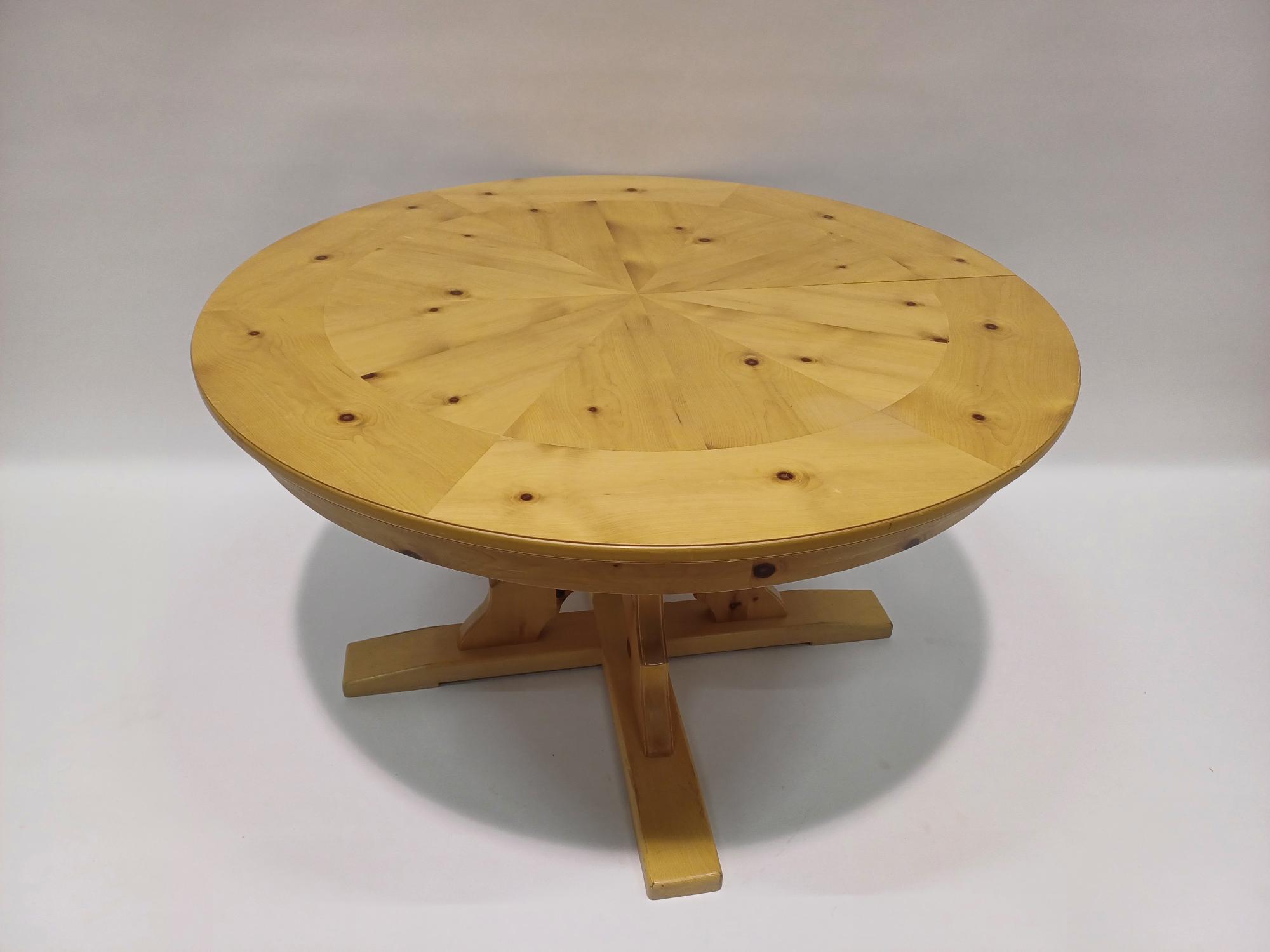 PRIVAT: Dinging table ST. MORITZ USED