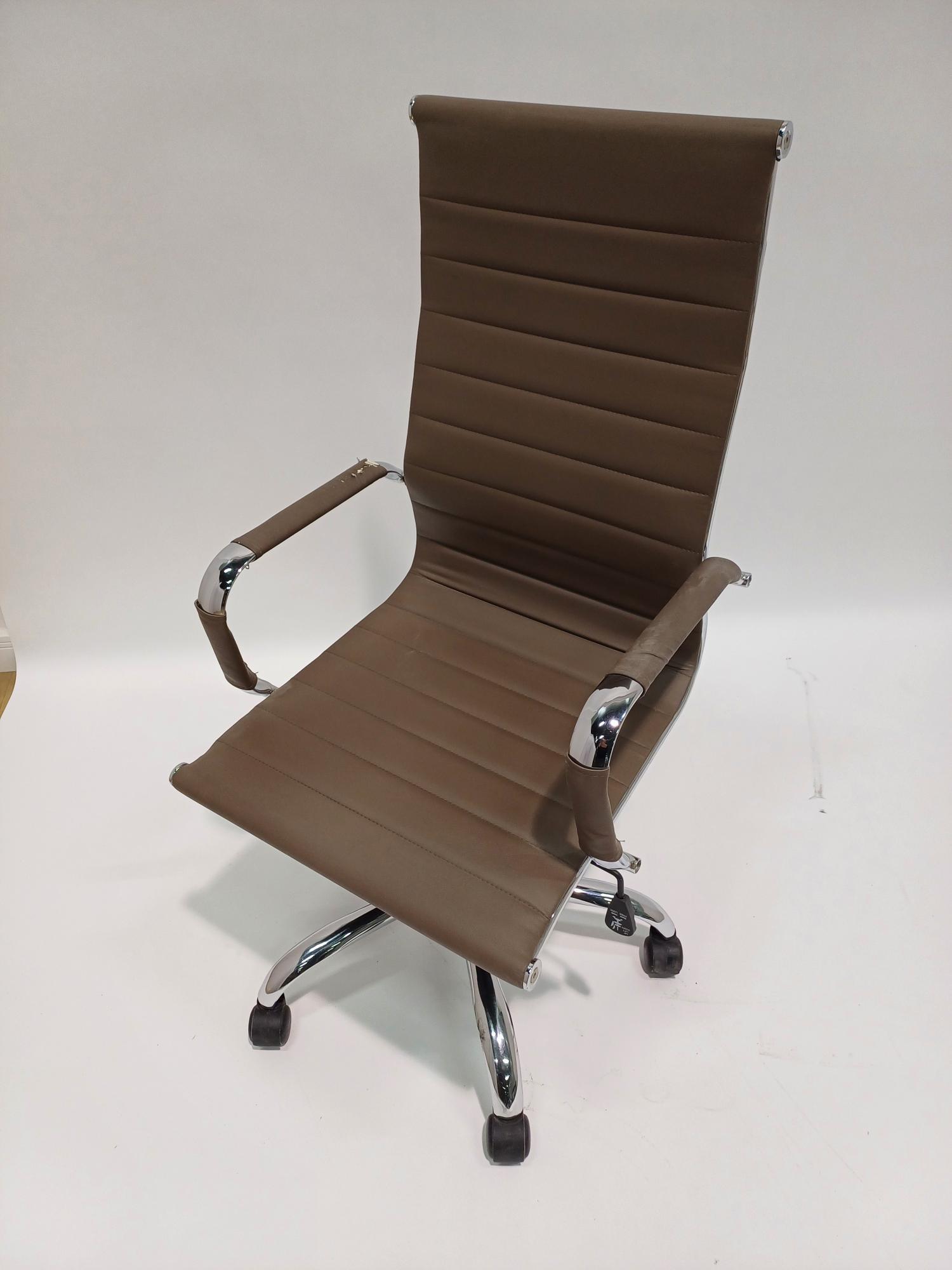 Office chair MUD BROWN swivel high USED