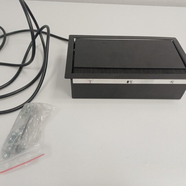 Mediaport with 4 elements: 2x Swiss, 2x USB ports